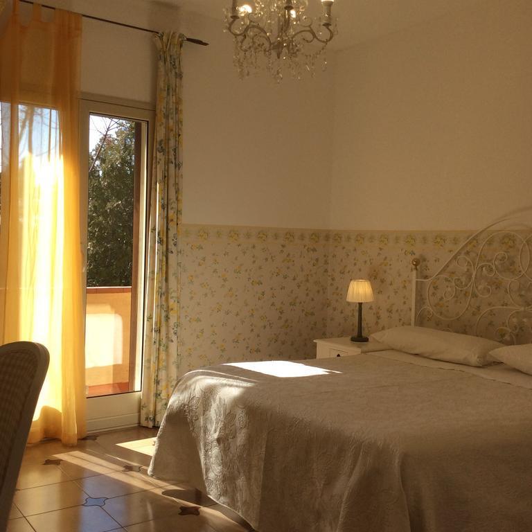 B&B Dolce Casa Syrakusa Exteriör bild